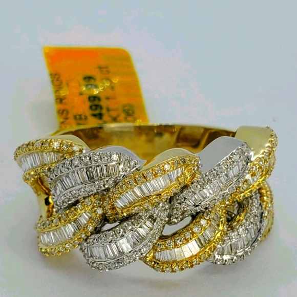 10kt SOLID - Cuban Link Ring Diamond